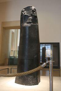 Estela del Código de Hammurabi, en el Museo del Louvre (París).