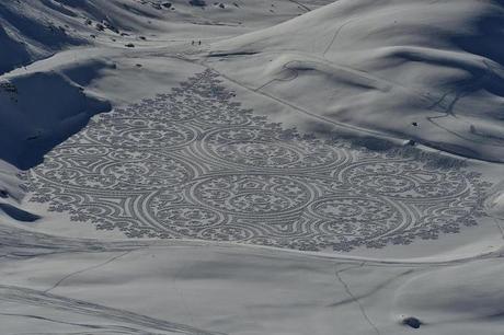 Simon Beck y sus mandalas y dibujos sobre la nieve