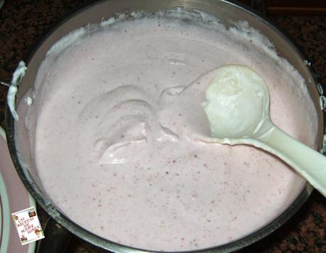 TARTA DE MOUSSE DE FRESAS