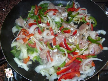 COUS COUS CON VERDURA Y POLLO AL CURRY