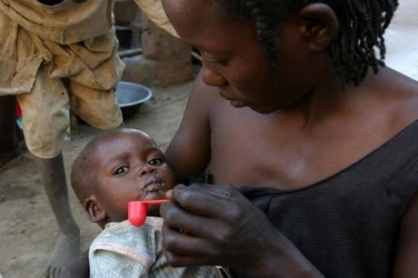 Lucha contra la desnutrición infantil