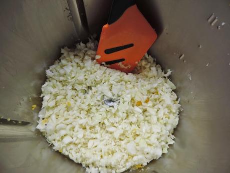 Sopa de col y calabaza en olla programable.