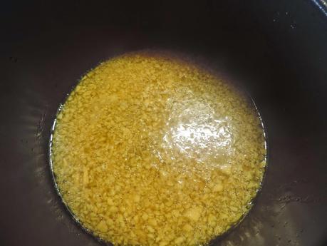 Sopa de col y calabaza en olla programable.