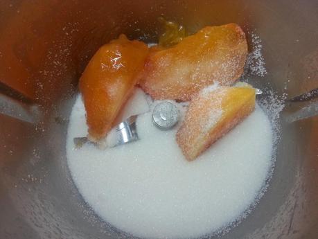 Bizcocho de caqui persimón en olla programable.