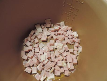 Tortilla de macarrones a la carbonara en olla programable.