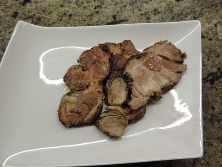 Lomo de cerdo con salsa de manzana en olla programable.