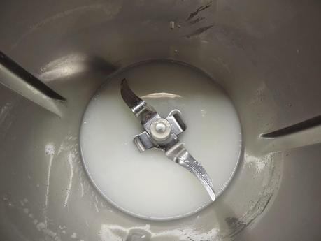 Pan de harina integral de trigo y centeno en olla programable.