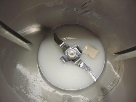 Pan de harina integral de trigo y centeno en olla programable.