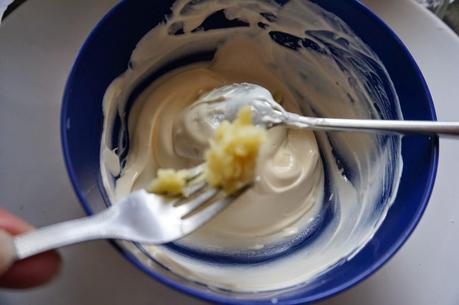 Salsa de ajo para sandwich cubano o patatas