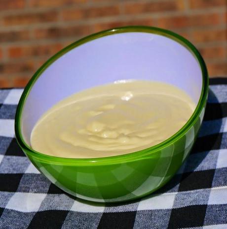 Salsa de ajo para sandwich cubano o patatas