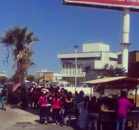 12 de enero, Maracaibo. 11:50 am. Sol 'cachúo' decimos en Maracaibo. YO siento más de 40 grados centígrados. A las 12 m. escuché que se acabaron los pañales.