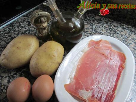 REVUELTO DE PATATAS CON HUEVOS