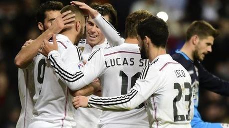 Real Madrid afianza su liderato en La Liga venciendo al Depor.