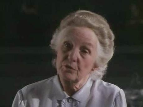 Un  cadáver en la biblioteca - Ágatha Christie