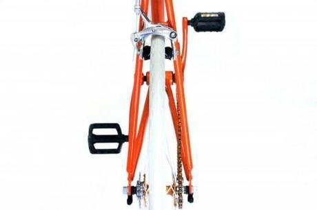 NoLogo Orange White, naranja y blanca como el huevo para moverte por la ciudad