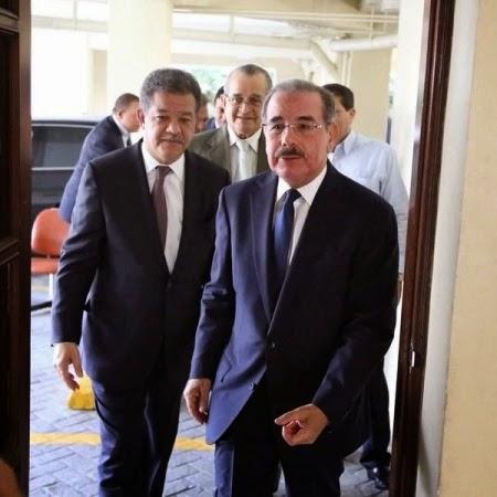 Leonel destaca en Twitter  visita de Danilo a su casa.