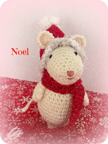 como hacer ratoncitos amigurumi navideños a crochet