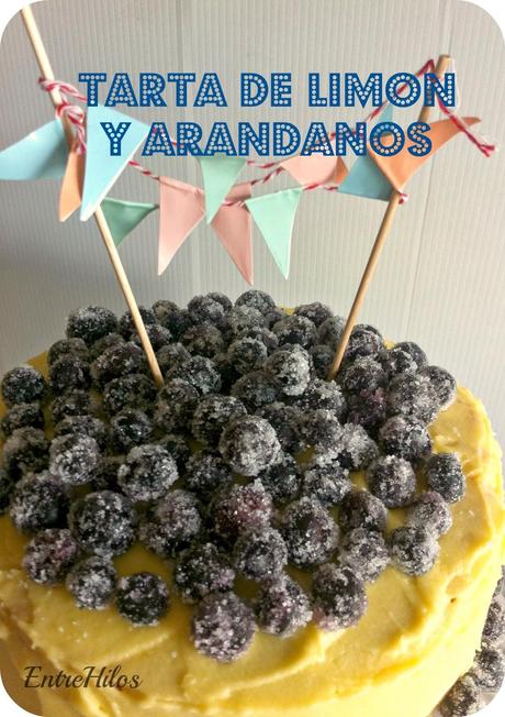 tarta de limon y arandanos escarchados
