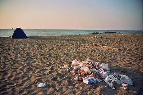 Qué ocurre con la basura que se tira en las playas???