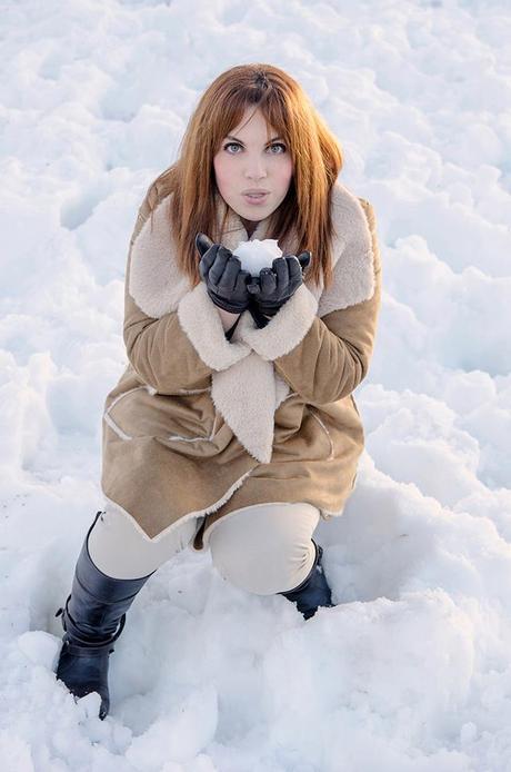 Look para la nieve con shearling jacket