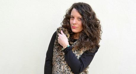 fur vest, blogger, look, chaleco, pelo, castellon, mi vestido azul, outfits, lbd, fashion blog