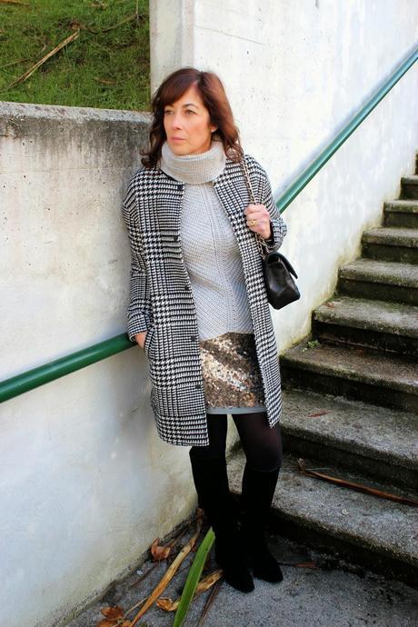 MIS LOOKS - PUNTO Y PAILETTES MIS LOOKS - PUNTO Y PAILETTES