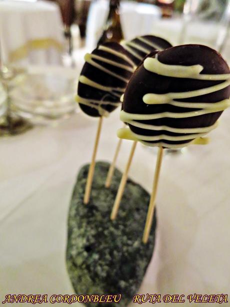 SALIENDO POR GRANADA. MENÚ MARIDAJE: RUTA DEL VELETA