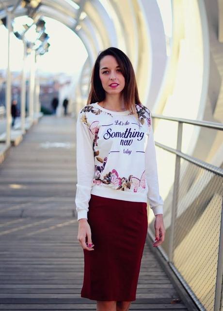 TENDENCIA: FALDA LÁPIZ BURGUNDY