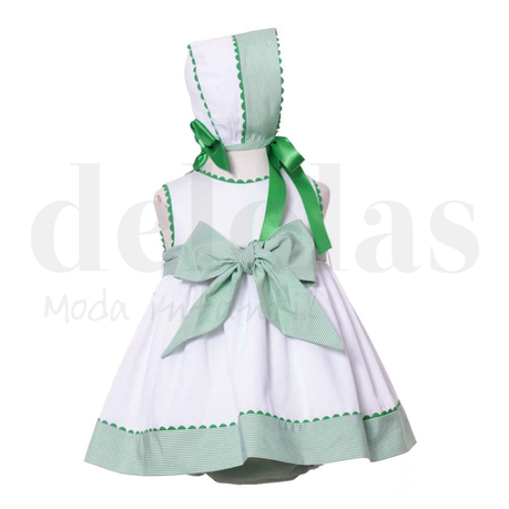 ES UNA VERGÜENZA Y BLANCO ES UNA VERGÜENZA Y BLANCO