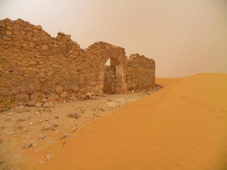 TUNEZ:UN PASEO EN DROMEDARIO HASTA KSAR GHILANE