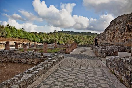 Coímbra ciudad universitaria por exelencia y Ruinas Romanas de Conímbriga Coímbra ciudad universitaria por exelencia y Ruinas Romanas de Conímbriga