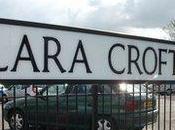 Connecting Networks Lara Croft