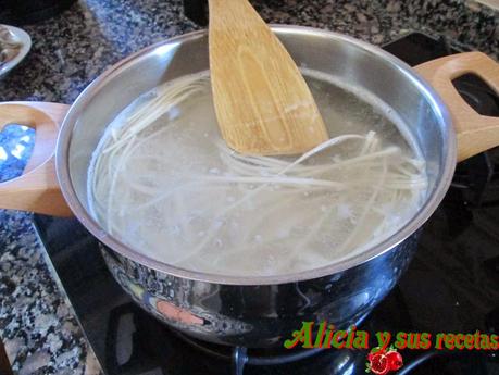 RAMEN CON FIDEOS UDON JAPONESES