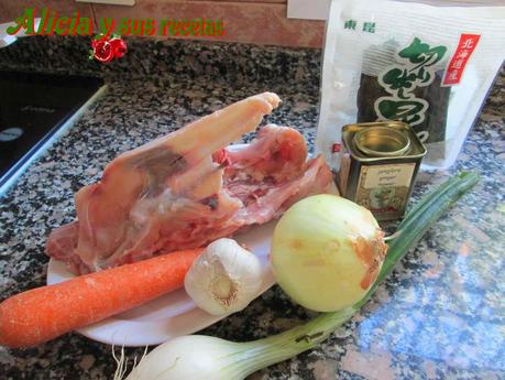 RAMEN CON FIDEOS UDON JAPONESES