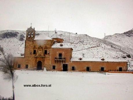 El Santuario de El Saliente nevado