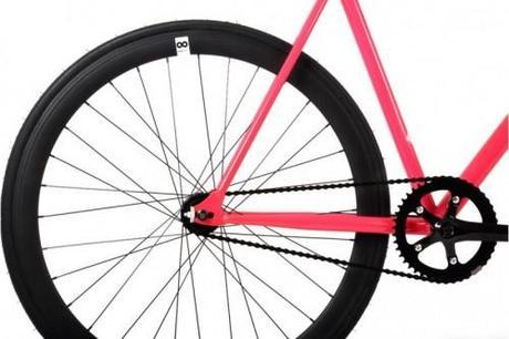 Bicicleta Fabric Fuchsia & Matte Blac: las Fabric Bike son para la ciudad