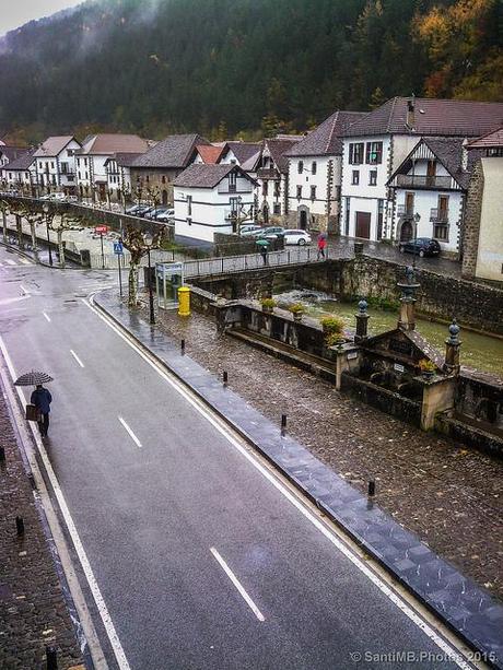 Bajo la lluvia de la mañana
