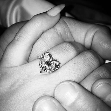 Lady Gaga anillo de compromiso