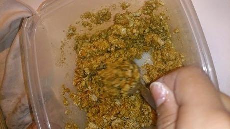 POSTRE DE FRESAS, GALLETAS, QUESO Y NATA