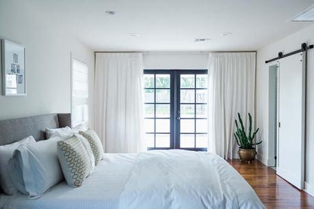ANTES/DESPUÉS DE UN DORMITORIO DE MATRIMONIO CON BAÑO MUY ELEGANTE