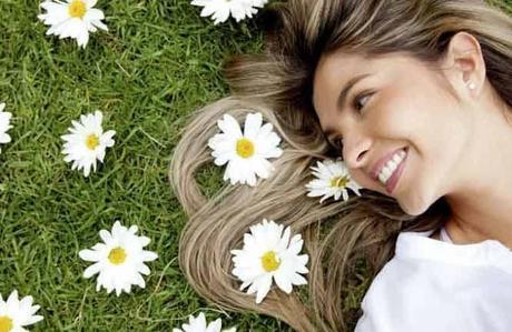 Cómo aclarar tu pelo de forma natural Cómo aclarar tu pelo de forma natural