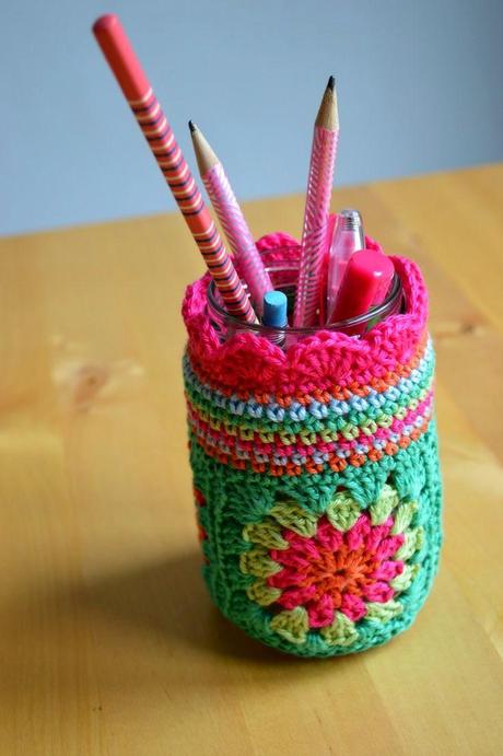 IDEAS PARA RECICLAR TARROS O ENVASES DE VIDRIO Y FORRARLOS AL CROCHET