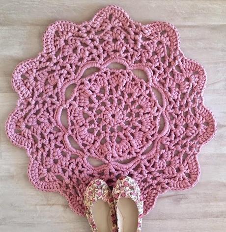 Nuevo asunto entre manos... Nuevo asunto entre manos...