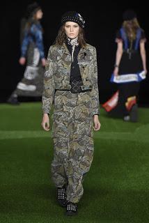 MARC BY MARC JACOBS Ready-To-Wear NYFW Otoño 2015