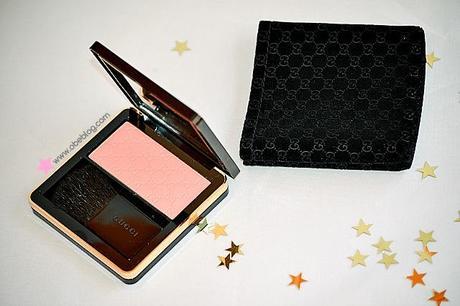 GUCCI_Beauty_blush_coral_flower_ObeBlog_01