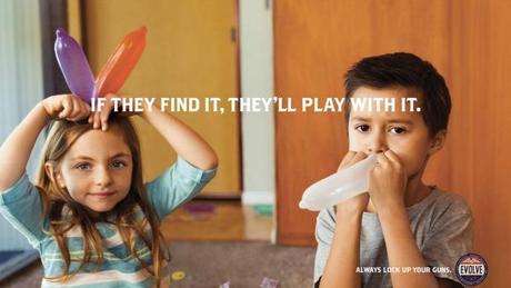 “Si lo encuentran, jugarán con ello”, una campaña de seguridad de armas cargada de humor