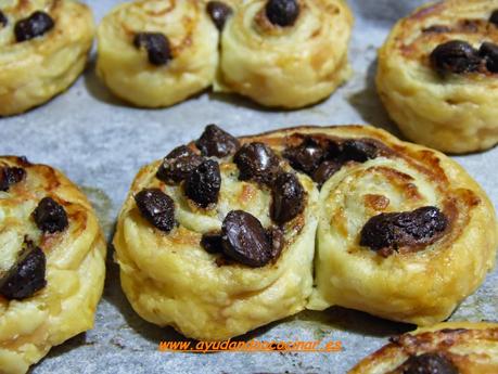 Palmeritas de crema y chocolate