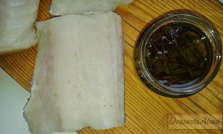 Bacalao y aceite con romero