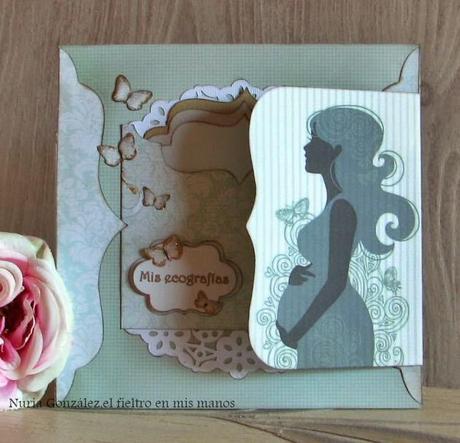 Avance de un nuevo álbum de scrapbook de bebe