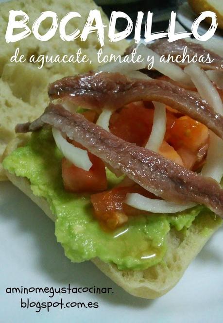 Bocadillo de aguacate, tomate y anchoas